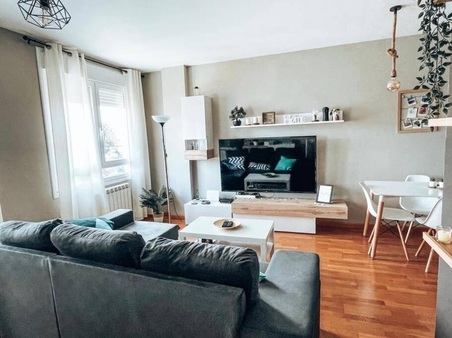 Apartamento Cemba Ponferrada Extérieur photo